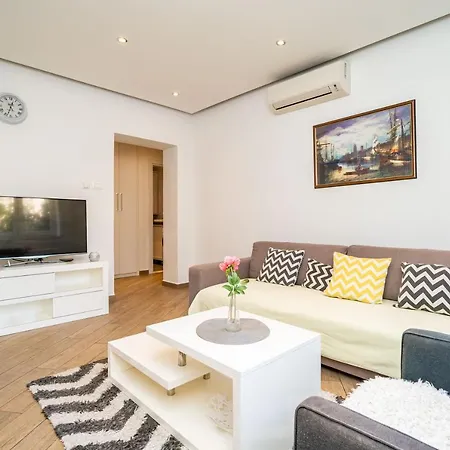 Spacious Two Bedroom Dubrovnik