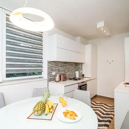 Spacious Two Bedroom