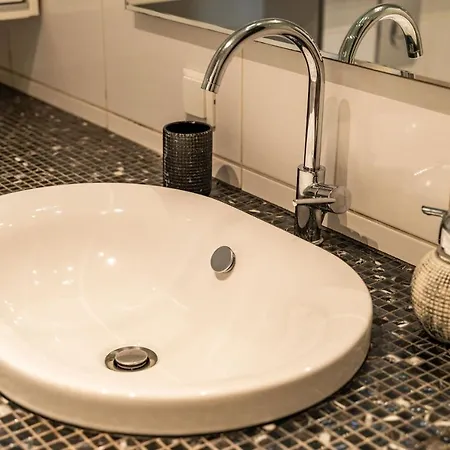 Spacious Two Bedroom Apartment Dubrovnik