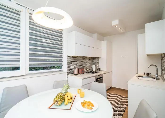 Spacious Two Bedroom