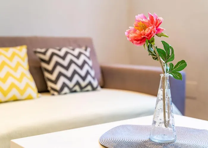 شقة Spacious Two Bedroom *