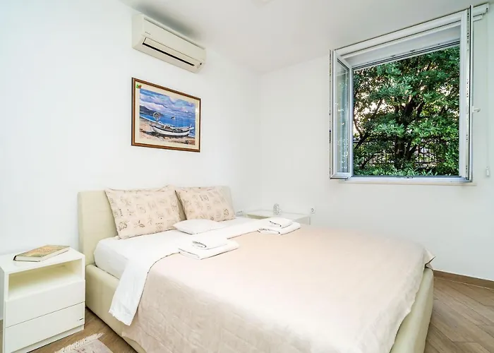 شقة Spacious Two Bedroom دوبروفينك