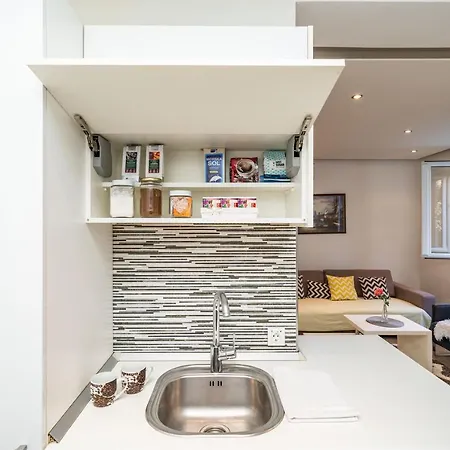 아파트 Spacious Two Bedroom
